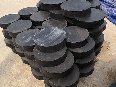 南湖区板式橡胶支座由若干层橡胶片与薄钢板经加压硫化
